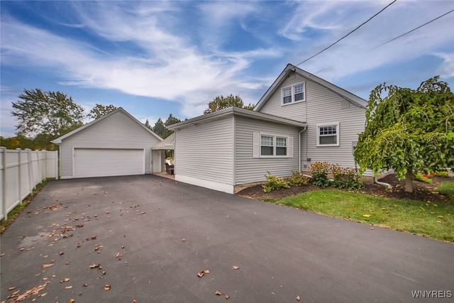 6994 Lincoln Avenue Extension, Lockport Town, NY 14094