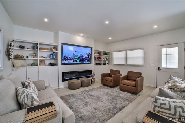 6994 Lincoln Avenue Extension, Lockport Town, NY 14094