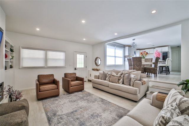 6994 Lincoln Avenue Extension, Lockport Town, NY 14094