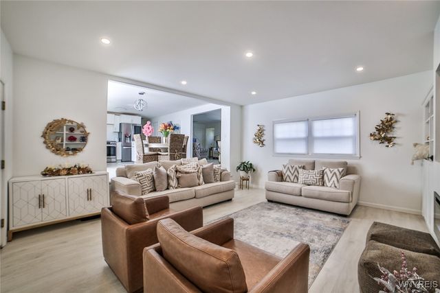 6994 Lincoln Avenue Extension, Lockport Town, NY 14094