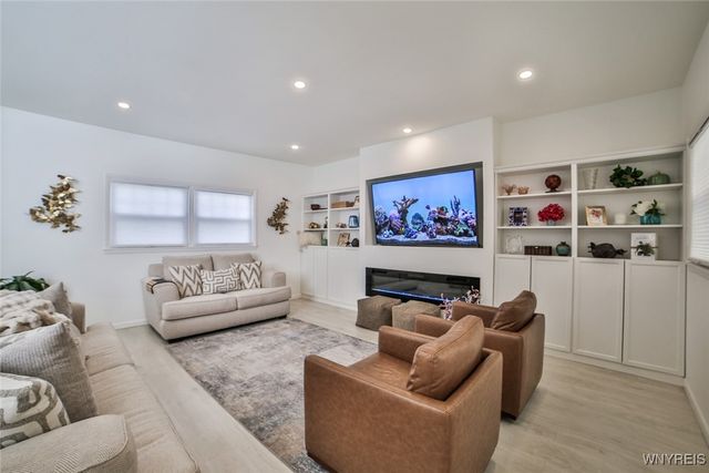 6994 Lincoln Avenue Extension, Lockport Town, NY 14094