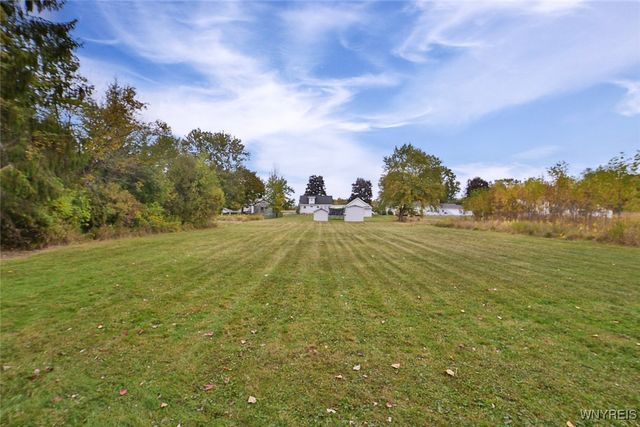 6994 Lincoln Avenue Extension, Lockport Town, NY 14094