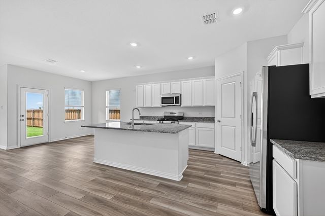 2345 Buffalo Bayou Way, Crandall, TX 75114