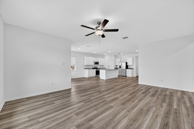 2345 Buffalo Bayou Way, Crandall, TX 75114