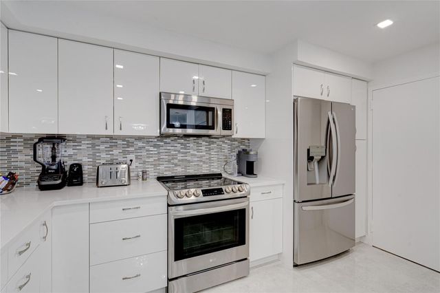 3500 Galt Ocean Drive 716, Fort Lauderdale, FL 33308