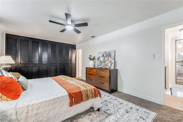 421 Greenbriar Townhouse Way, Las Vegas, NV 89121