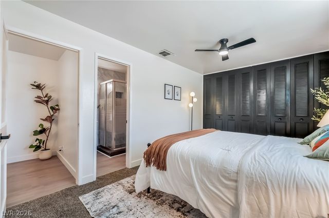 421 Greenbriar Townhouse Way, Las Vegas, NV 89121