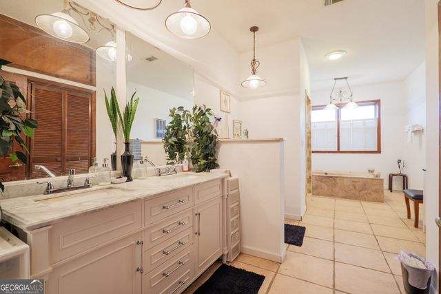 3473 & 3807 Kay Circle, Valdosta, GA 31606