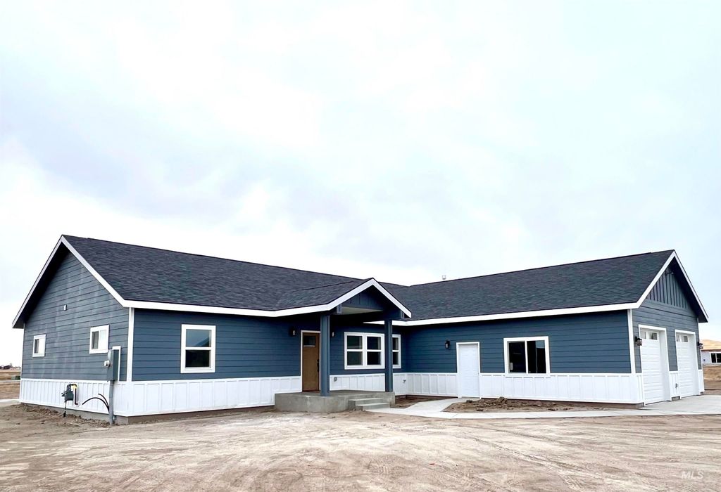 1518 Shortt Ln, Rupert, ID 83350