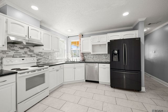 4405 Noble Cane Dr, Baton Rouge, LA 70814