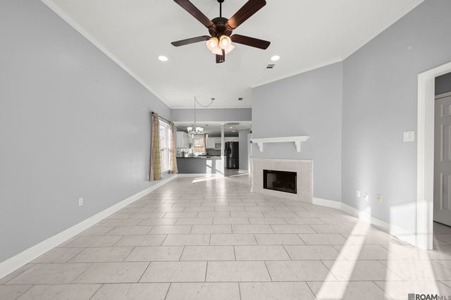 4405 Noble Cane Dr, Baton Rouge, LA 70814