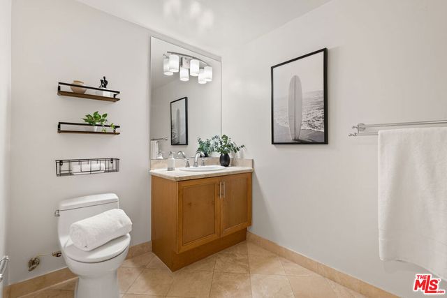 8238 W Manchester Avenue 405, Playa Del Rey, CA 90293