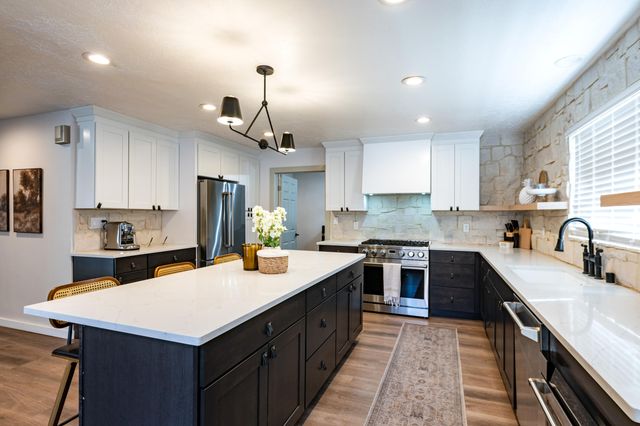 1008 Cuatro Cerros Trail SE, Albuquerque, NM 87123
