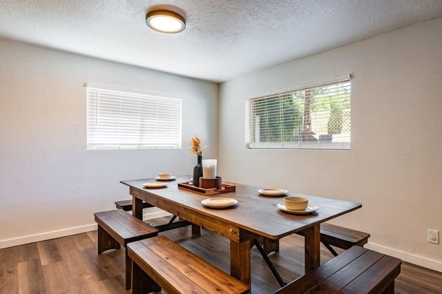 1008 Cuatro Cerros Trail SE, Albuquerque, NM 87123