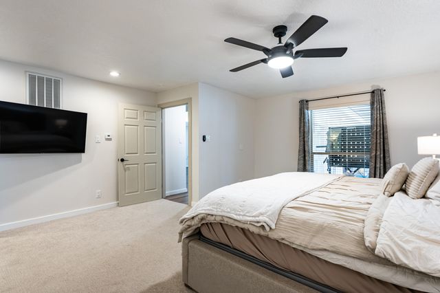 1008 Cuatro Cerros Trail SE, Albuquerque, NM 87123