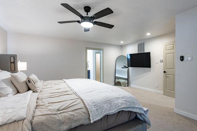 1008 Cuatro Cerros Trail SE, Albuquerque, NM 87123