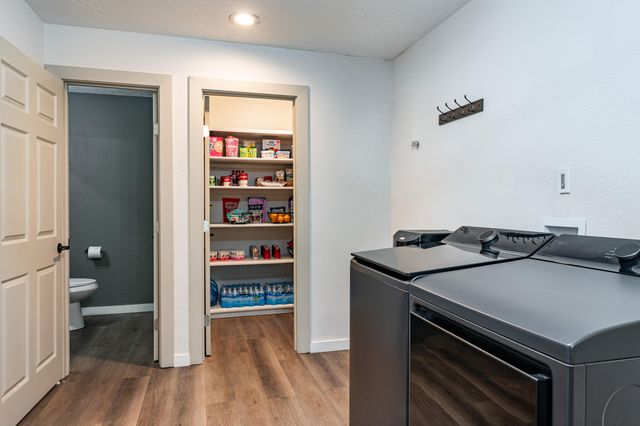 1008 Cuatro Cerros Trail SE, Albuquerque, NM 87123