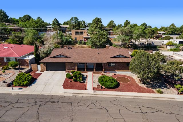 1008 Cuatro Cerros Trail SE, Albuquerque, NM 87123
