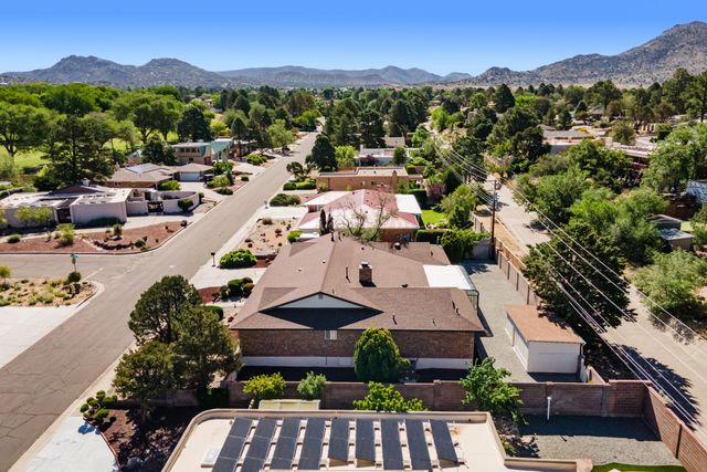 1008 Cuatro Cerros Trail SE, Albuquerque, NM 87123