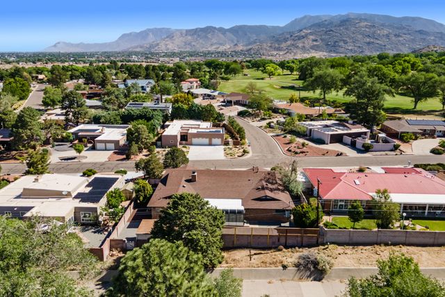 1008 Cuatro Cerros Trail SE, Albuquerque, NM 87123