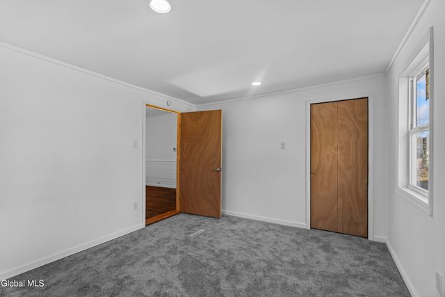 33 Western Avenue, Charlton, NY 12010