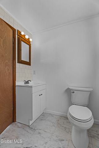 33 Western Avenue, Charlton, NY 12010