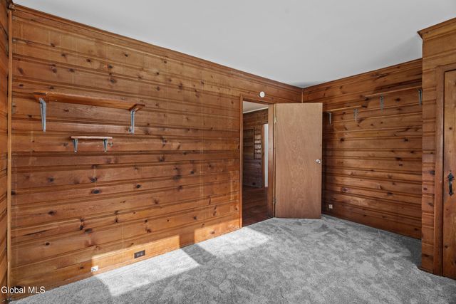 33 Western Avenue, Charlton, NY 12010