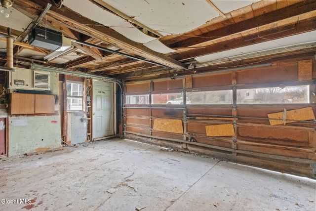 33 Western Avenue, Charlton, NY 12010