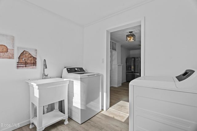 33 Western Avenue, Charlton, NY 12010