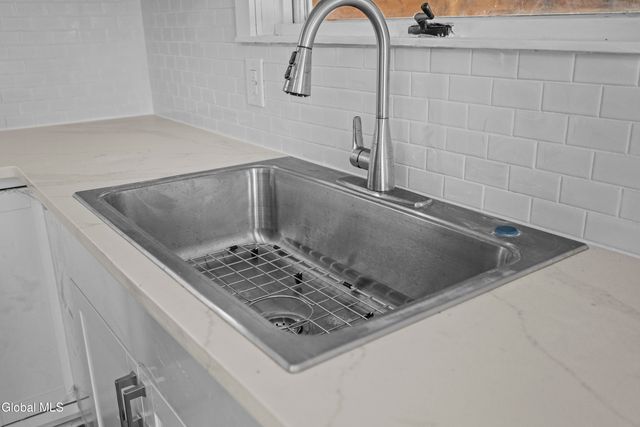 33 Western Avenue, Charlton, NY 12010