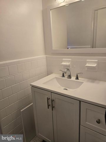 5915 JOHN ADAMS DR, Temple Hills, MD 20748