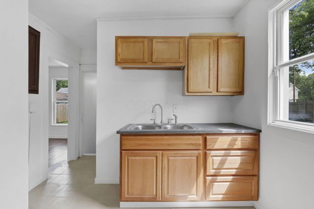 1514 E 24th Avenue, Columbus, OH 43211