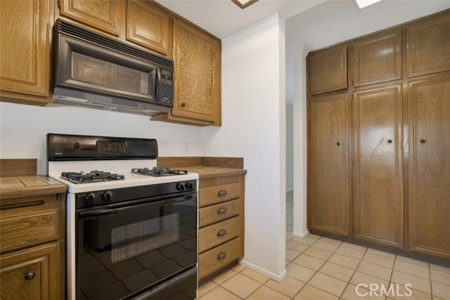 26216 Rainbow Glen Drive, Newhall (santa Clarita), CA 91321