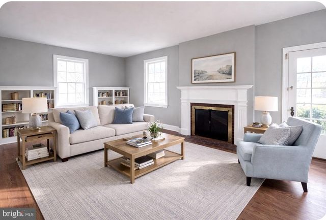 901 MONROE ST, Fredericksburg, VA 22401