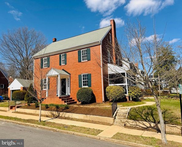 901 MONROE ST, Fredericksburg, VA 22401