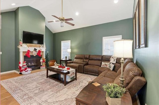 1122 Whispering Hills Drive, Bremen, GA 30110