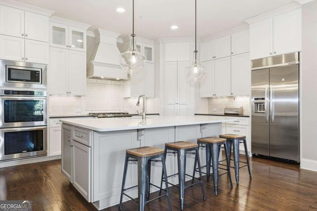 2085 Bellrick Road NW, Atlanta, GA 30318