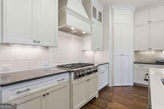 2085 Bellrick Road NW, Atlanta, GA 30318