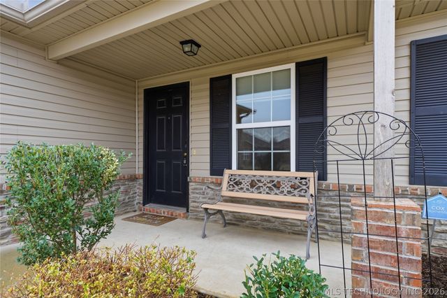 5770 E 146th Place S, Bixby, OK 74008