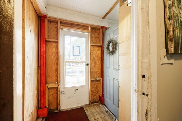 39 Woodward Street, Rochester, NY 14605