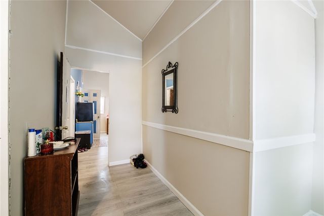 39 Woodward Street, Rochester, NY 14605
