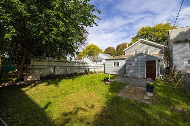 39 Woodward Street, Rochester, NY 14605