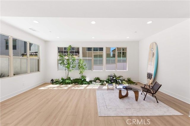 168 Somera, Irvine, CA 92602