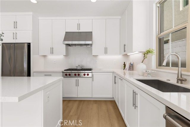 168 Somera, Irvine, CA 92602