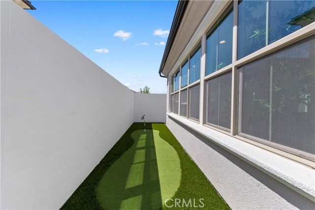 168 Somera, Irvine, CA 92602