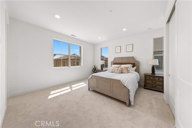 168 Somera, Irvine, CA 92602