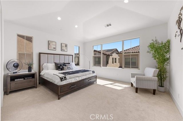 168 Somera, Irvine, CA 92602