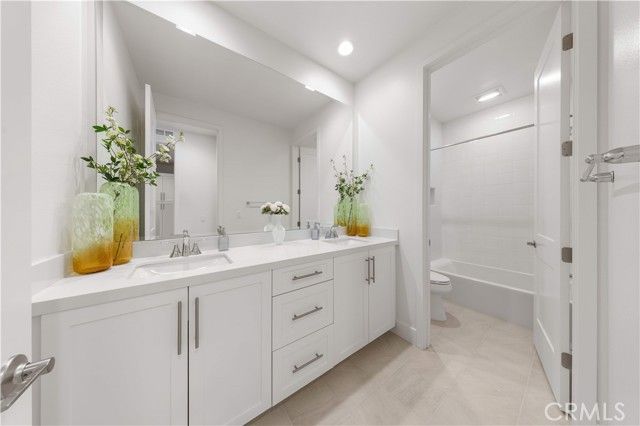 168 Somera, Irvine, CA 92602