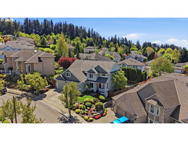 11037 Se RIMROCK Dr, Happy Valley, OR 97086