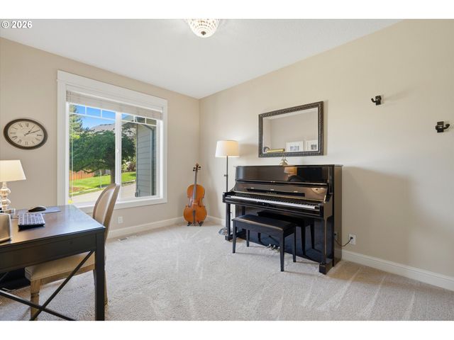 11037 Se RIMROCK Dr, Happy Valley, OR 97086